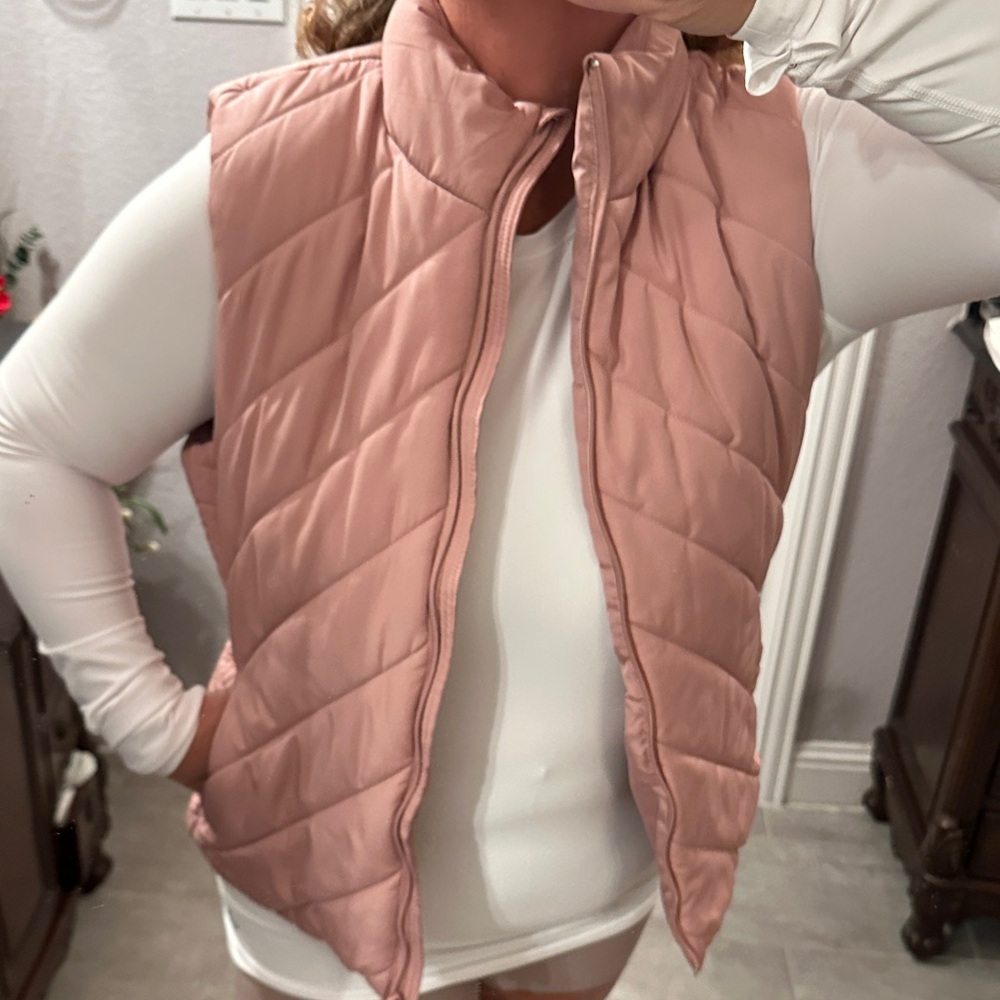 New York & Company Blush Puffer Vest